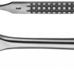 AE-BT174R, RETRACTOR 2 SHARP PRONGS 160 mm, 6 1/4"