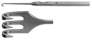 AE-BT923R, MANNERFELT MODIF. RETRACTOR 3 PRONGS, SHARP, 7,0 x 11,0 MM, LARGE CURVE 155 mm, 6"