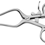 AE-BV091R, PLESTER SELF RETAINING RETRACTOR solid blade right 110 mm, 4 3/8"