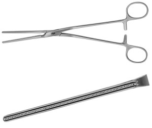 AE-FB455R, DE BAKEY, ATRAUMATA VASCULAR CLAMP ANGLED 15°, 65 MM 225 mm, 9"